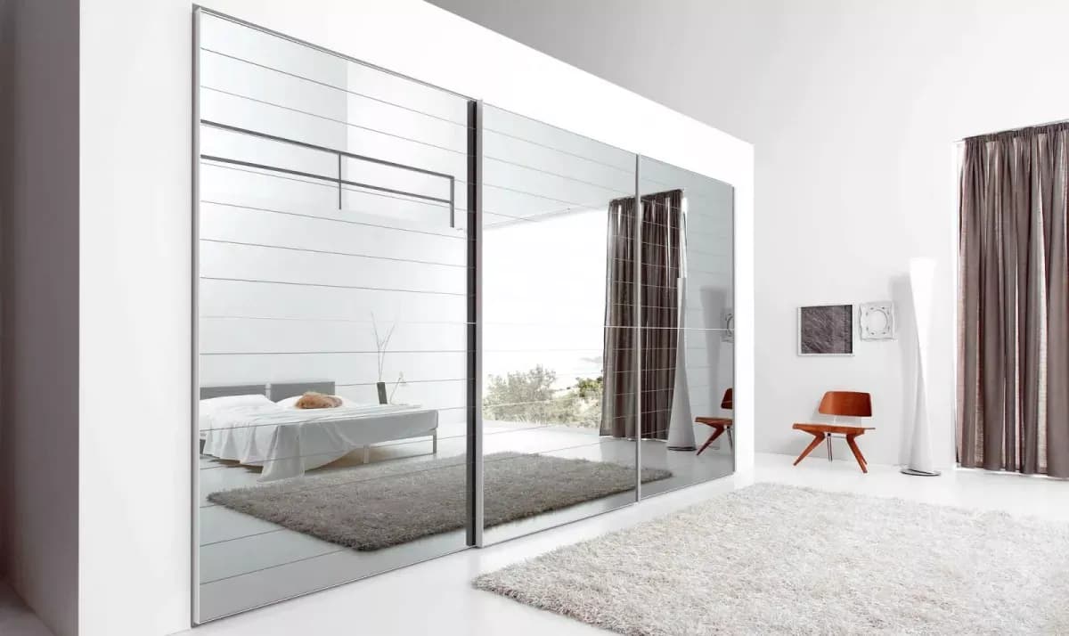 Шкафы-купе на заказ по индивидуальным размерам в Москве